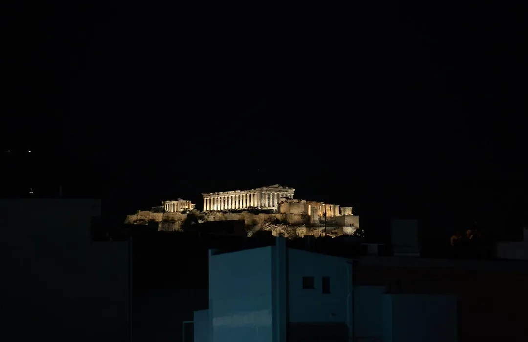 Aparthotel Three-apartment Building With Rooftop Access - Acropolis View